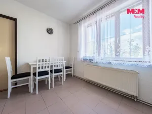 Prodej bytu 2+1, Rožďalovice, Náměstí, 61 m2
