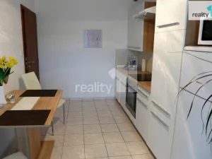 Prodej bytu 1+1, Karlovy Vary - Doubí, Spálená, 50 m2