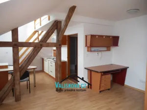 Pronájem bytu 1+kk, Kroměříž, Dobrovského, 42 m2