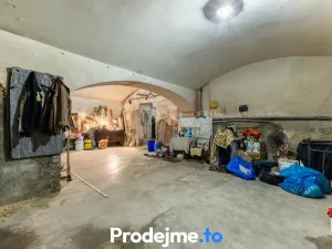 Pronájem skladu, Praha - Smíchov, Preslova, 226 m2