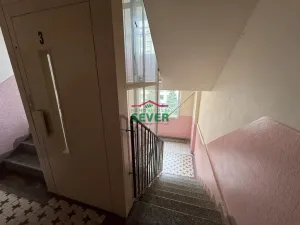 Prodej bytu 2+1, Teplice - Trnovany, Julia Payera, 67 m2