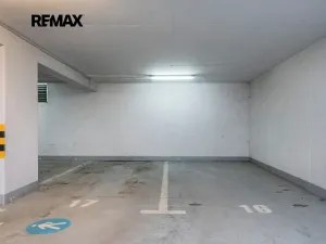 Prodej garážového stání, Praha - Břevnov, Rejchova, 12 m2