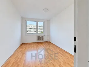 Prodej bytu 3+1, Praha - Prosek, Lovosická, 67 m2