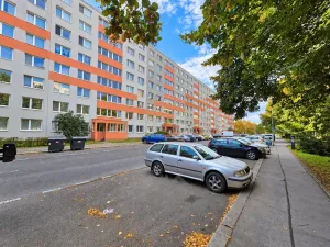 Prodej bytu 3+1, Praha - Prosek, Lovosická, 67 m2