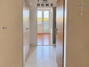 Pronájem bytu 2+1, Kralupy nad Vltavou - Lobeček, nám. J. Seiferta, 59 m2