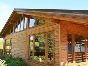 Prodej komerční nemovitosti, Lomnice - Tylov, 5700 m2