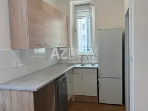Pronájem bytu 1+kk, Praha - Bubeneč, Jaselská, 29 m2