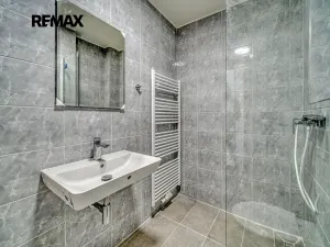 Pronájem bytu 1+kk, Velký Osek, Revoluční, 23 m2