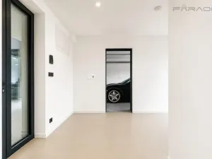 Prodej rodinného domu, Praha - Modřany, 304 m2