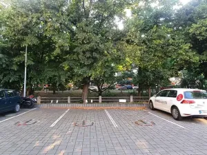 Pronájem garážového stání, Praha - Michle, Magistrů, 18 m2