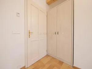 Pronájem bytu 1+1, Olomouc, Šemberova, 30 m2