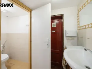 Pronájem obchodního prostoru, Karlovy Vary, Jugoslávská, 142 m2