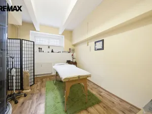 Pronájem obchodního prostoru, Karlovy Vary, Jugoslávská, 142 m2