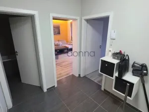 Pronájem bytu 2+kk, Praha, Modrého, 55 m2