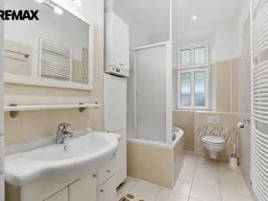 Prodej bytu 4+1, Karlovy Vary, Ondříčkova, 87 m2
