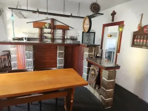 Prodej rodinného domu, Dubí, 302 m2