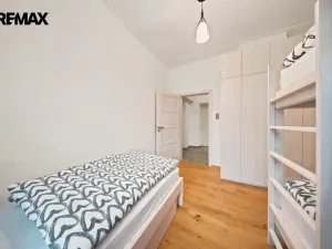 Prodej bytu 3+kk, Svoboda nad Úpou, Pietteho nám., 81 m2