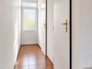 Pronájem bytu 3+1, Hradec Králové, náměstí 5. května, 98 m2