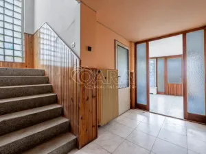 Prodej rodinného domu, Komárov, B. Němcové, 165 m2