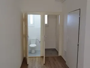 Pronájem bytu 2+1, Praha - Vysočany, Poděbradská, 77 m2