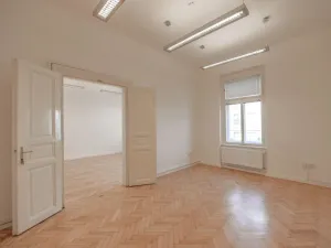 Pronájem kanceláře, Praha - Nové Město, Klimentská, 104 m2