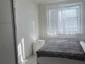 Prodej bytu 3+1, Zlaté Hory, Na Sídlišti, 68 m2