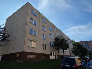 Prodej bytu 3+1, Zlaté Hory, Na Sídlišti, 68 m2