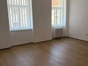 Pronájem kanceláře, Praha - Žižkov, Prokopova, 98 m2
