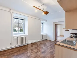 Pronájem bytu 3+1, Tuchoměřice, 70 m2