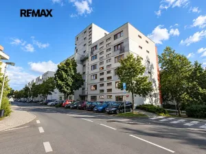 Prodej bytu 1+kk, Praha - Strašnice, Názovská, 35 m2