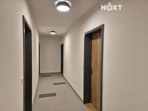 Pronájem bytu 1+kk, Praha - Hlubočepy, Divíškové, 31 m2