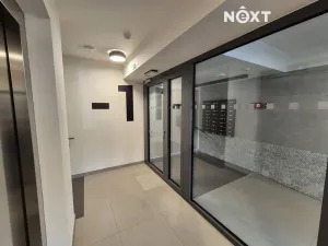 Pronájem bytu 1+kk, Praha - Hlubočepy, Divíškové, 31 m2