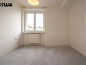 Pronájem bytu 2+1, Hradec Králové - Pražské Předměstí, Šmilovského, 67 m2