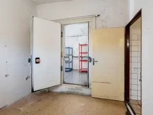 Prodej obchodního prostoru, Kamenice nad Lipou, Masarykova, 390 m2