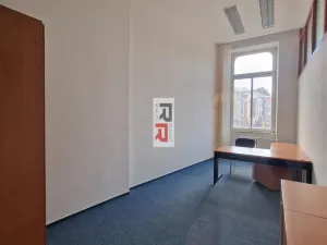 Pronájem kanceláře, Olomouc, Dolní náměstí, 17 m2