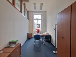 Pronájem kanceláře, Olomouc, Dolní náměstí, 16 m2