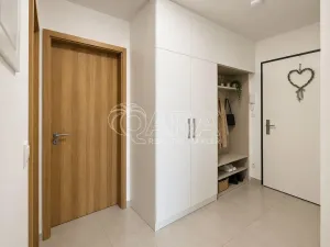 Pronájem bytu 2+kk, Praha - Vysočany, Moravcových, 60 m2