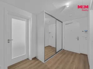 Prodej bytu 2+kk, Praha - Hloubětín, Poděbradská, 71 m2