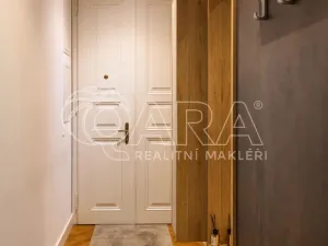 Prodej bytu 1+kk, Praha - Nové Město, Dlážděná, 61 m2