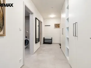 Pronájem bytu 1+kk, Praha - Libeň, Ocelářská, 45 m2