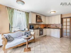 Prodej komerční nemovitosti, Říčany, Kozinova, 300 m2