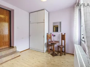 Prodej komerční nemovitosti, Říčany, Kozinova, 300 m2