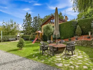 Prodej komerční nemovitosti, Říčany, Kozinova, 300 m2
