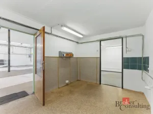 Pronájem výrobních prostor, Hradec Králové - Slezské Předměstí, Výrobní, 376 m2