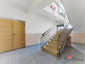 Pronájem výrobních prostor, Hradec Králové - Slezské Předměstí, Výrobní, 376 m2