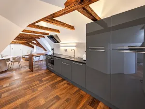 Prodej apartmánu, Praha - Malá Strana, Malostranské náměstí, 117 m2