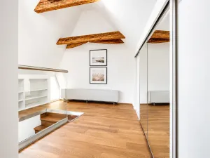 Prodej apartmánu, Praha - Malá Strana, Malostranské náměstí, 117 m2