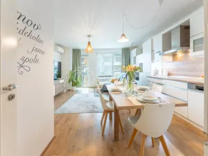 Prodej bytu 3+kk, Praha - Hloubětín, Modrého, 79 m2