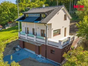 Prodej rodinného domu, Hradečno, 198 m2