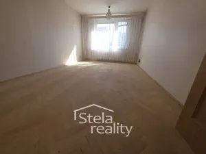 Prodej bytu 3+1, Bruntál, tř. Obr. míru, 82 m2